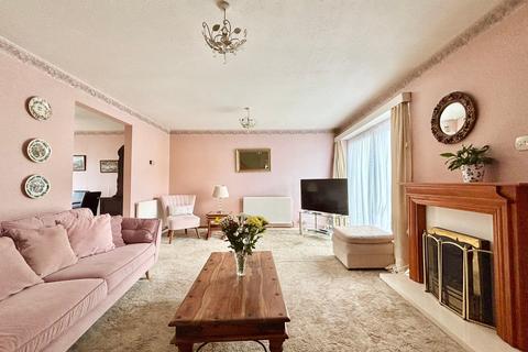 3 bedroom terraced house for sale, Carfax Close, Bexhill-on-Sea, TN39