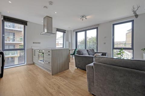 Aubers Ridge Court, Bow