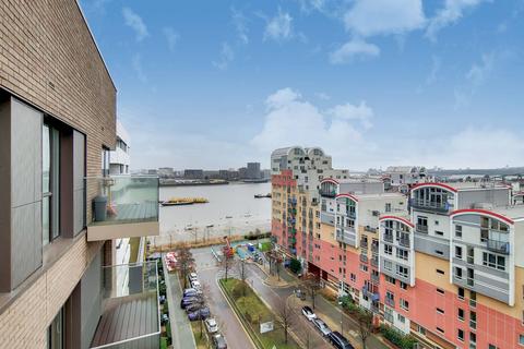 2 bedroom flat for sale, John Harrison Way, North Greenwich, London, SE10