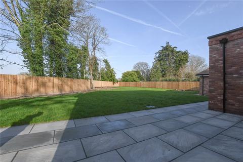 undefined, Heathlands Road, Berkshire RG40