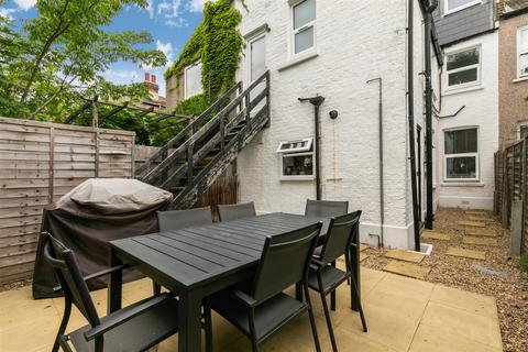 29 Pevensey Road, London, SW17 0HP