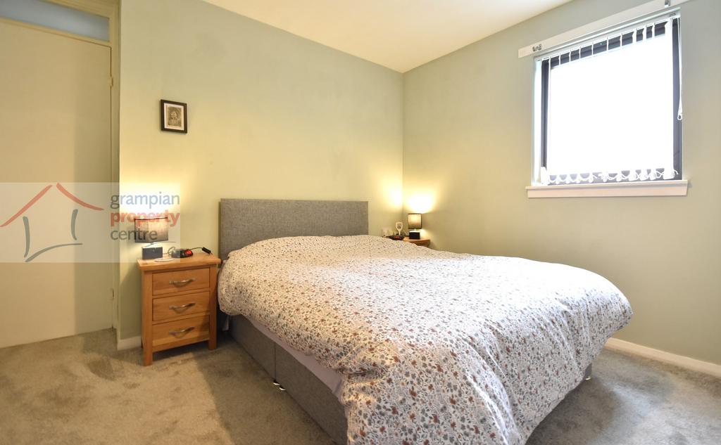 Bedroom .JPG