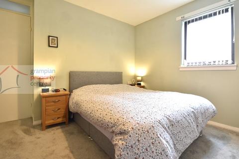 27 Forth Place, Lossiemouth, IV31 6RQ