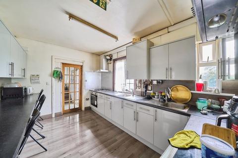 undefined, Carlyle Avenue, Southall UB1