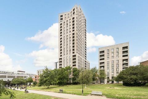 2 bedroom flat for sale, Courthouse Way, London SW18