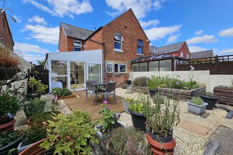 21 Gladstone Road, Gloucester, GL1 5HN