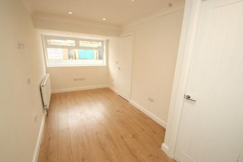 17 Tilbury Close, Orpington, BR5 2JR