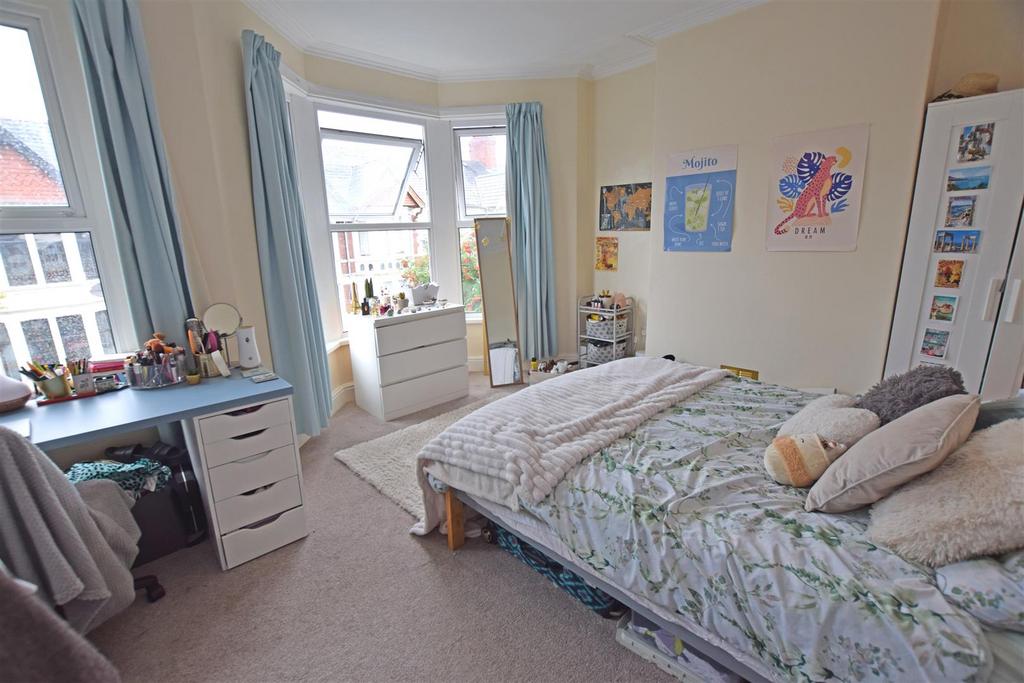 Bedroom3.jpg