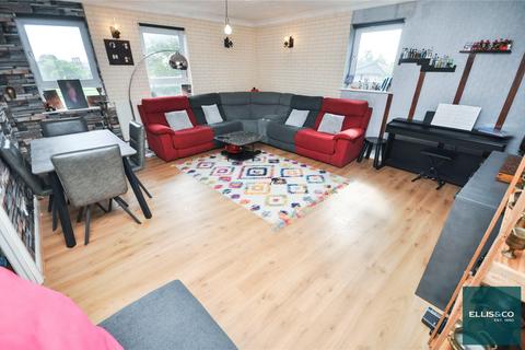 Martock Gardens, Friern Barnet, N11