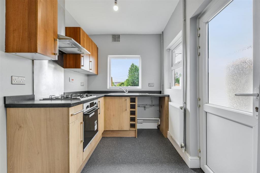 Kitchen 1.jpeg