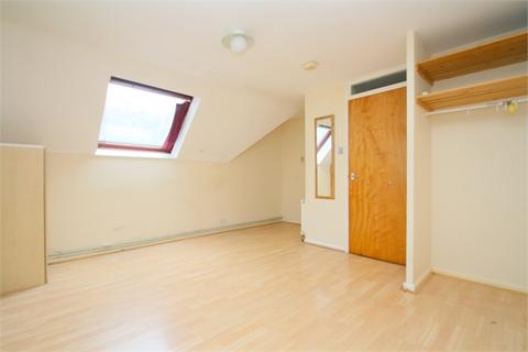 undefined, Moormede Crescent, Staines-upon-Thames, TW18