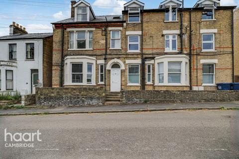 undefined, Alpha Road, Cambridge