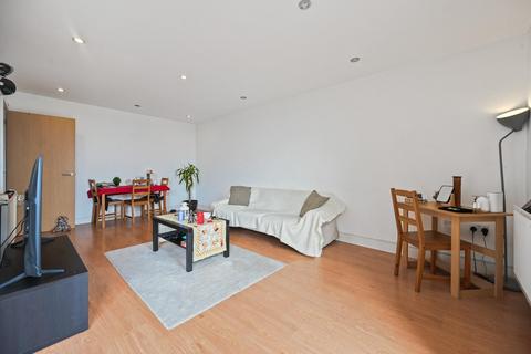 undefined, Pontes Avenue, Hounslow
