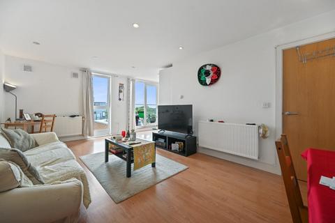 undefined, Pontes Avenue, Hounslow