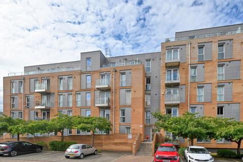 undefined, Pontes Avenue, Hounslow
