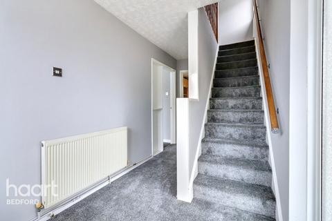 3 bedroom semi-detached house to rent, Gloucester Road, BEDFORD