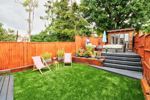 201 Spring Hills, Harlow, CM20 1TE