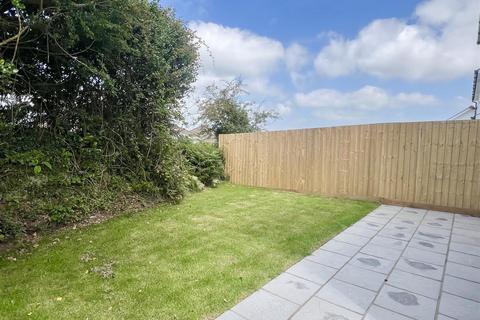 undefined, Kew Kernow, Roche