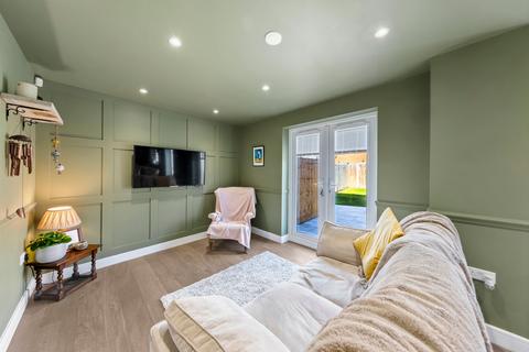 4 bedroom detached house for sale, Golf Gardens, Great Sankey, WA5