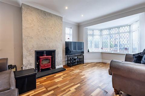 undefined, Upper Swaines, Epping
