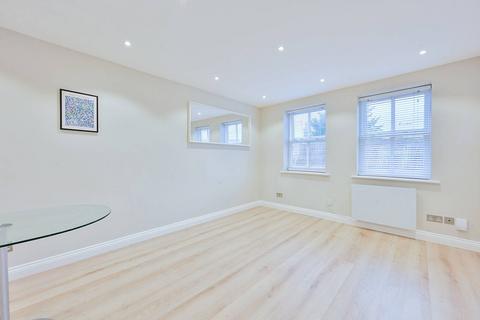 1 bedroom flat for sale, Alfred Close, Chiswick, London, W4