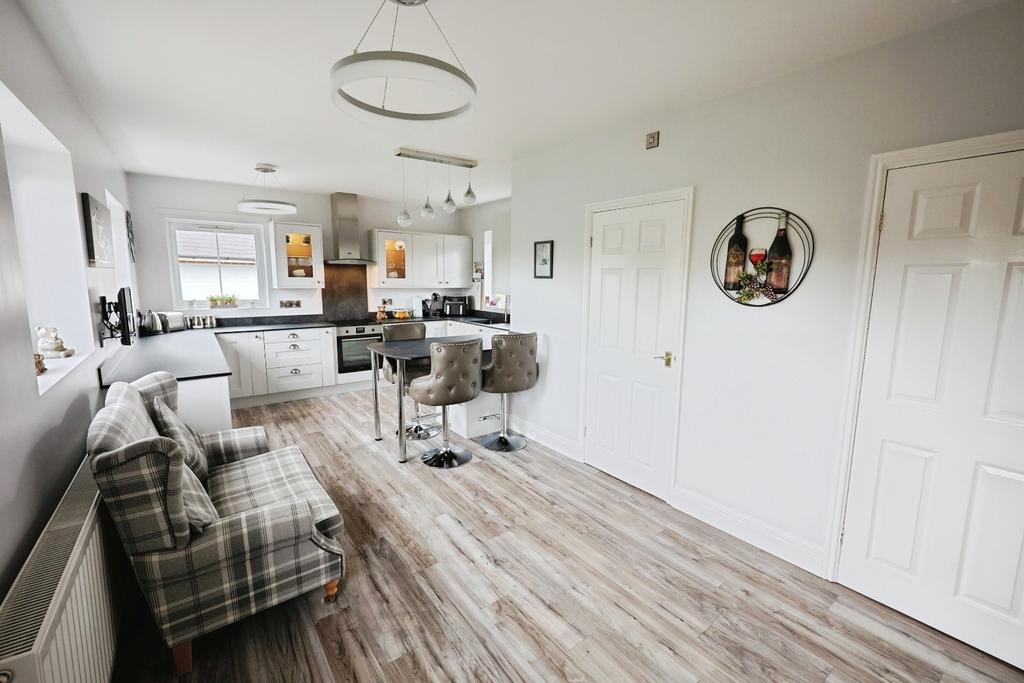 Pbox-kitchen-316566.JPG