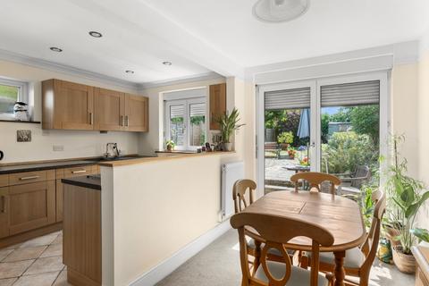 3 bedroom semi-detached house for sale, Maldon Road, Essex CO3