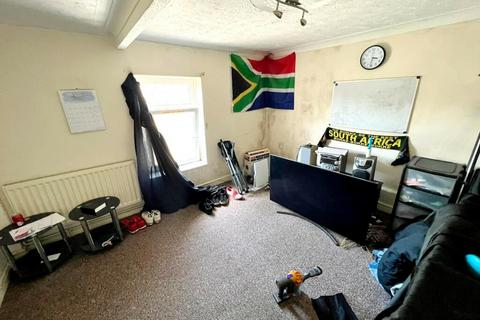 3 bedroom end of terrace house for sale, Copperworks Road, Llanelli SA15