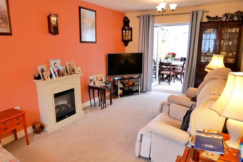 undefined, Amberley Close, Calne