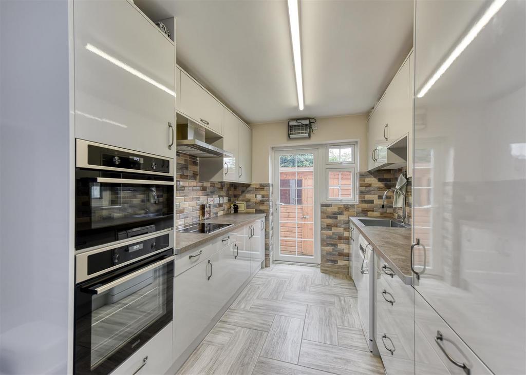 The Cottage-kitchen.jpg