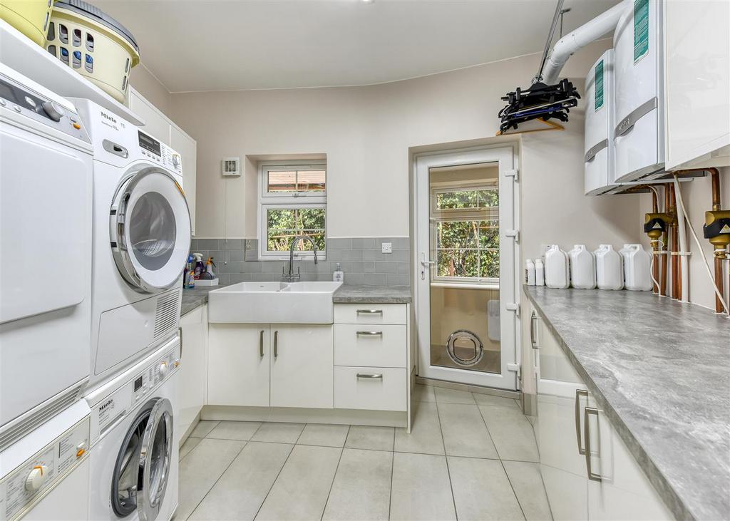 The Cottage-laundry.jpg