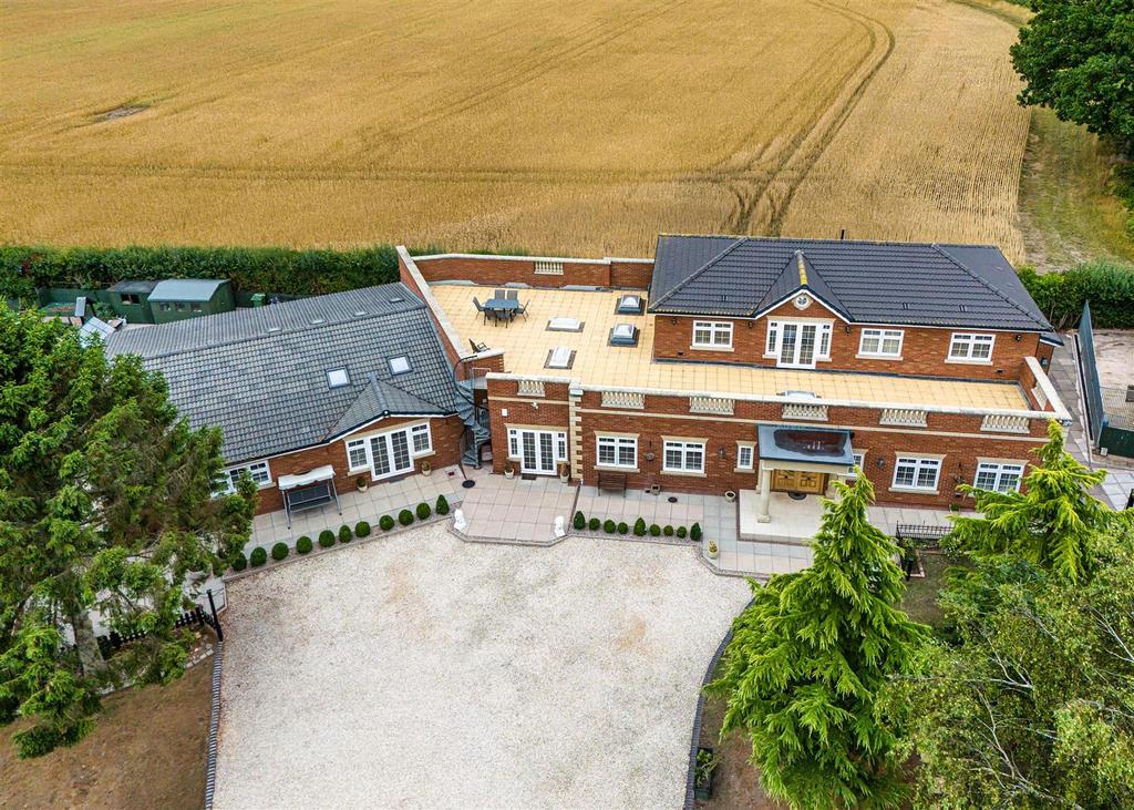 The Cottage-drone-7.jpg