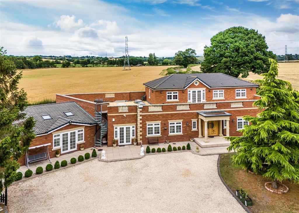 The Cottage-drone-1.jpg