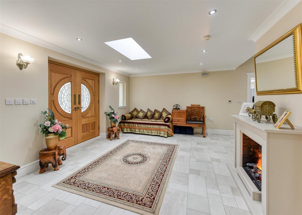 The Cottage-hall2.jpg