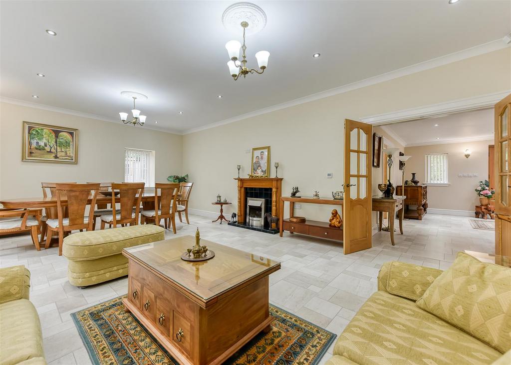 The Cottage-lounge2.jpg