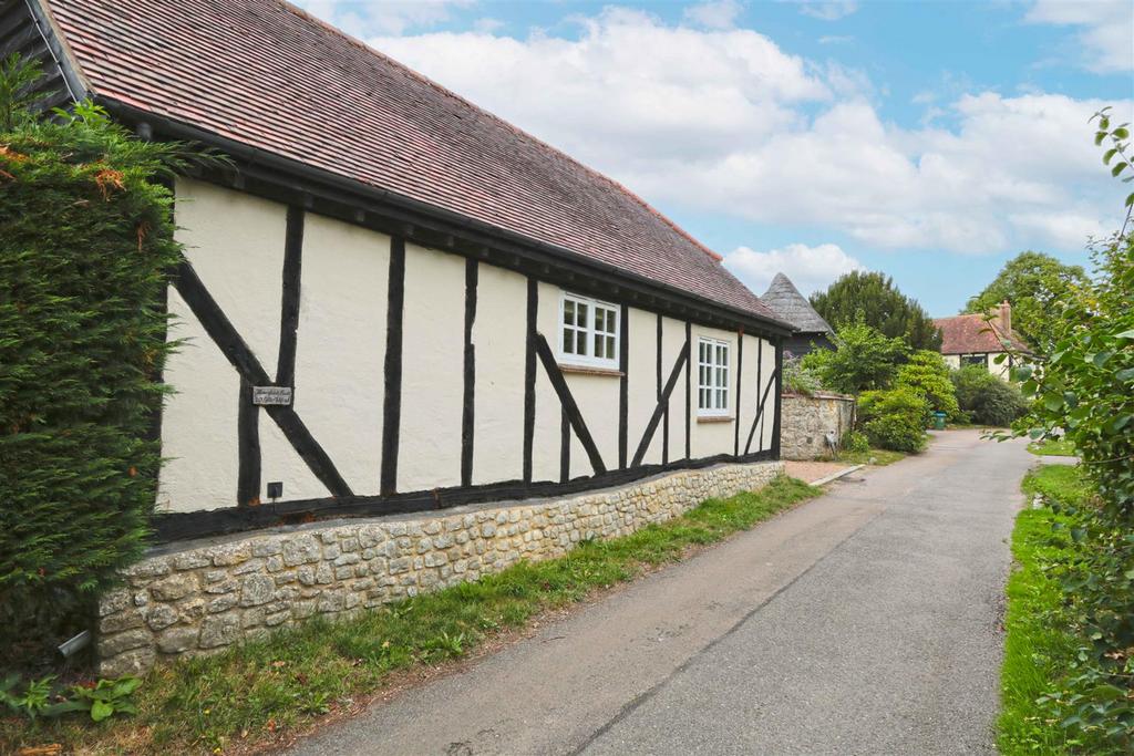 Barn 1.jpg
