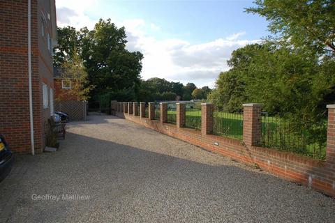 undefined, The Oaks, Harlow CM20