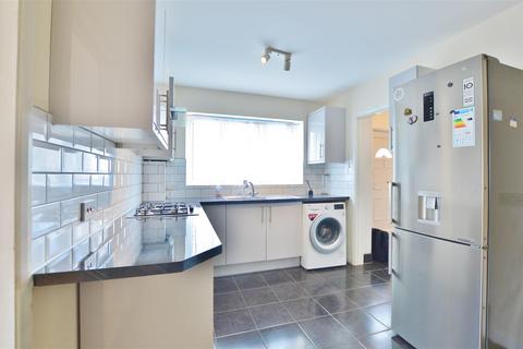 1 bedroom maisonette for sale, Belfast Avenue, Slough
