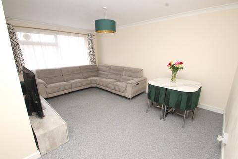 2 bedroom maisonette for sale, Ladycroft Way, Farnborough Village, BR6