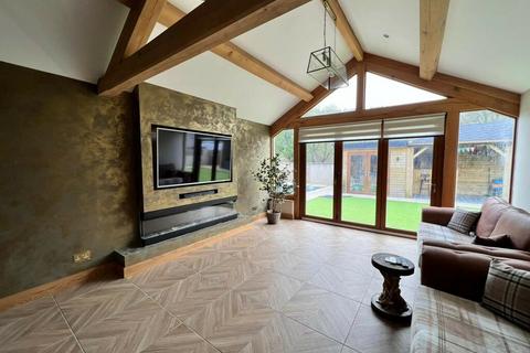 undefined, Maes Marchog Isaf, Neath SA11