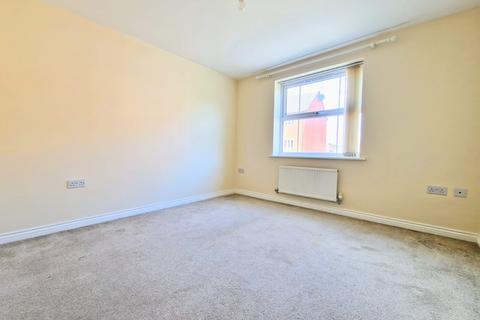 2 bedroom flat for sale, Wharf Lane, Solihull, West Midlands, B91