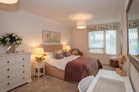 2 bedroom flat to rent, Castle View Retirement Village, Helston Lane, Windsor, Berkshire