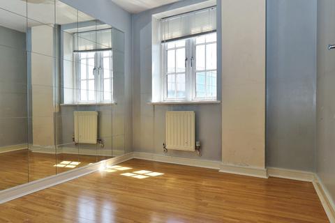 3 bedroom apartment to rent, Malt House Place, Romford, RM1