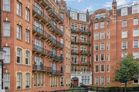 5 bedroom flat for sale, Oakwood Court, London