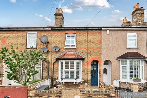 3 bedroom terraced house for sale, Shaftesbury Road, Romford