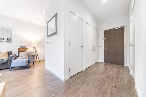 1 bedroom apartment for sale, Sandpiper Building, London N4