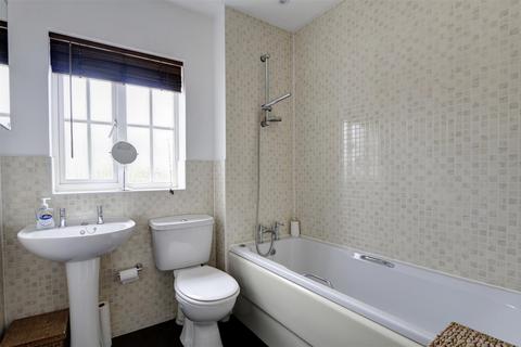 22 Briar Grove, Ely, CB6 3EU