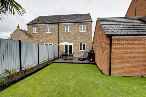 22 Briar Grove, Ely, CB6 3EU
