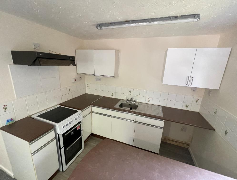 Kitchen 2.PNG