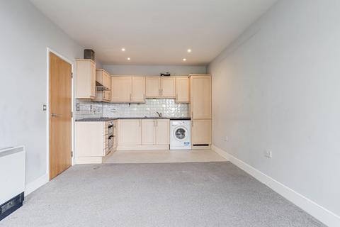 2 bedroom flat for sale, Centurion Court, Camp Road, St Albans, AL1